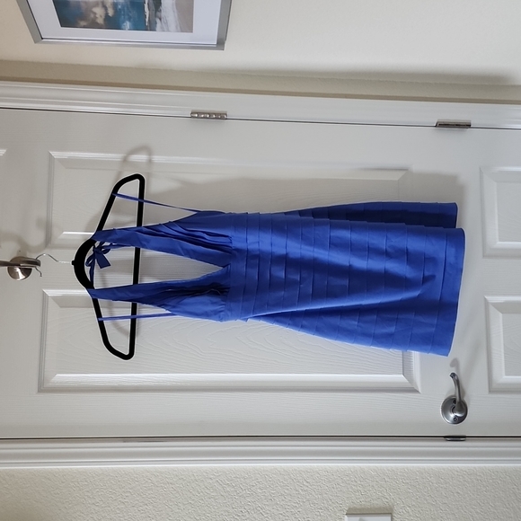 Dress - Picture 1 of 13